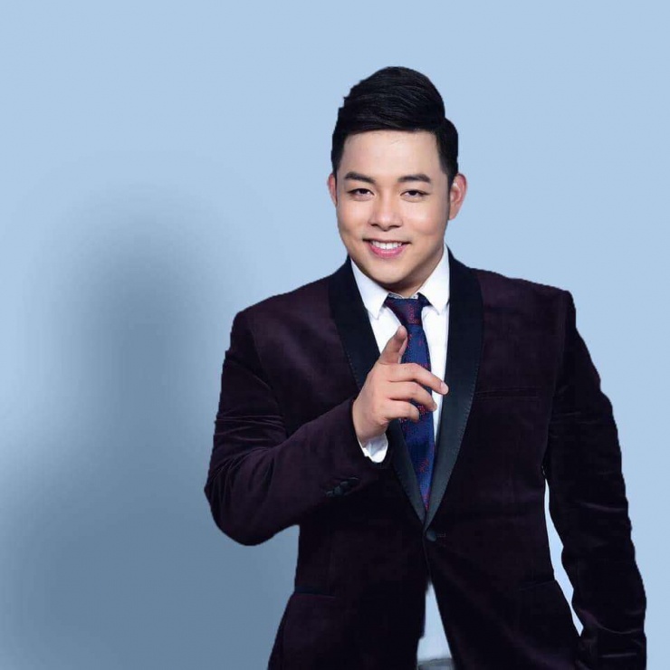 Ca sĩ Quang Lê lên tiếng khi bị tố ăn chặn tiền của khách. Ảnh: FBNV