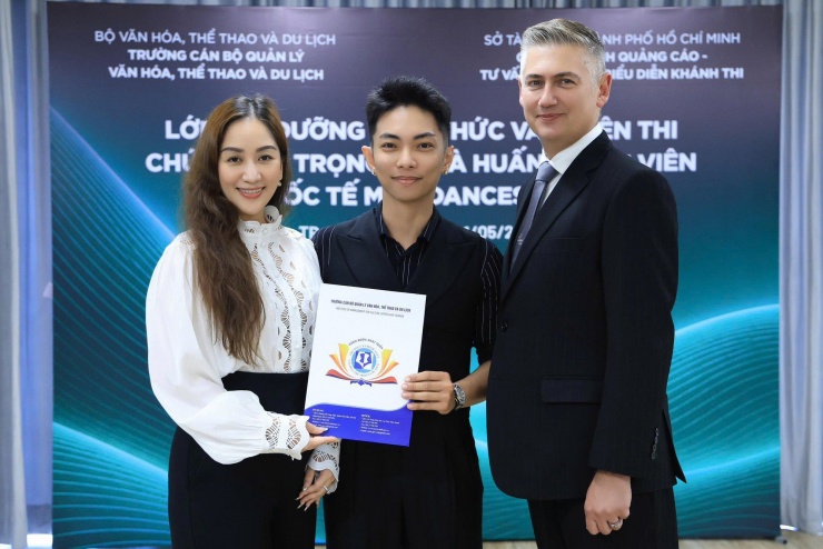 Khánh Thi với tầm nhìn sâu rộng cho dancesport