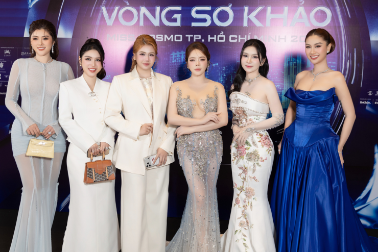 Nam Anh - Nam Em nức nở khi tiếp tục thi hoa hậu - 11