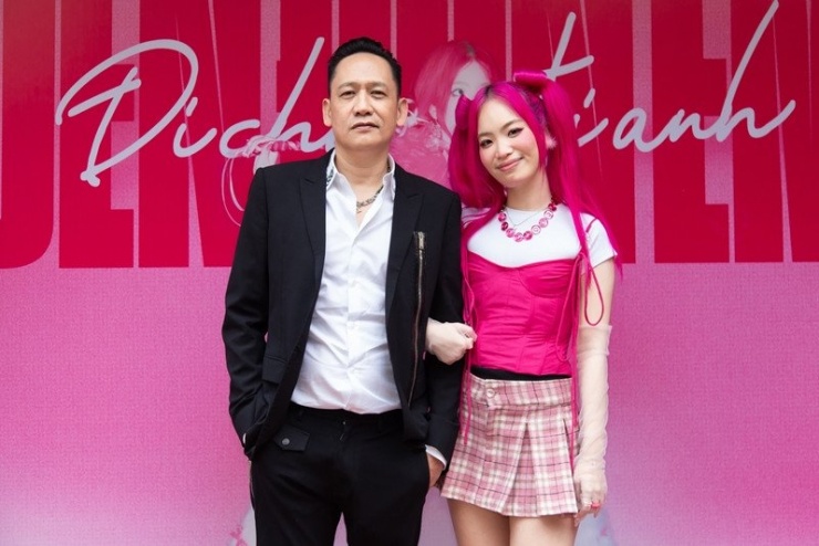 Duy Mạnh và con gái Cầm.