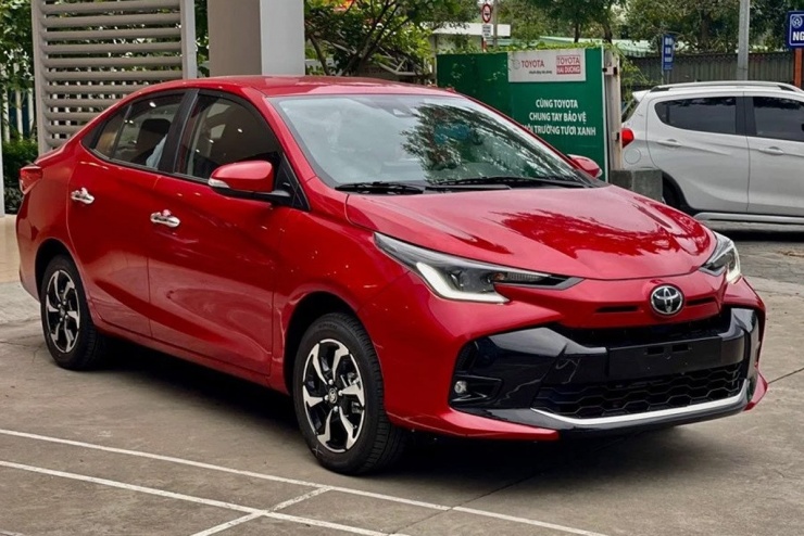 Toyota Vios là mẫu sedan cỡ B phổ biến ở Việt Nam. Ảnh: Ngô Minh