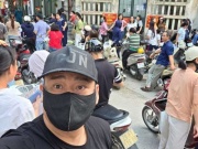 Ngoài cổng trường thi lớp 10: Nam diễn viên nổi tiếng bày tỏ "có con mới hiểu", một ông bố ước "ngày nào cũng thi"