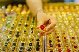 Giá vàng hôm nay 31/5/2026 tăng trở lại, SJC vẫn bốc hơi 2,5 triệu sau một tuần