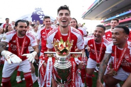 Arsenal rước cúp vô địch Ngoại hạng Anh: Hơn 1 triệu fan đón tân vương