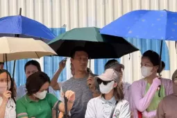 Tuyển sinh lớp 10, Hà Nội phát hiện 4 thí sinh cầm điện thoại vào phòng thi