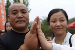Võ sư Trung Quốc luyện thần công Kim Dung suốt 20 năm, bàn tay dày 8cm
