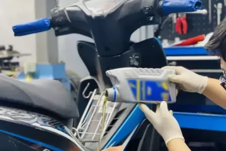 Xăng E10 áp dụng toàn quốc: Chủ xe cần lưu ý những gì?