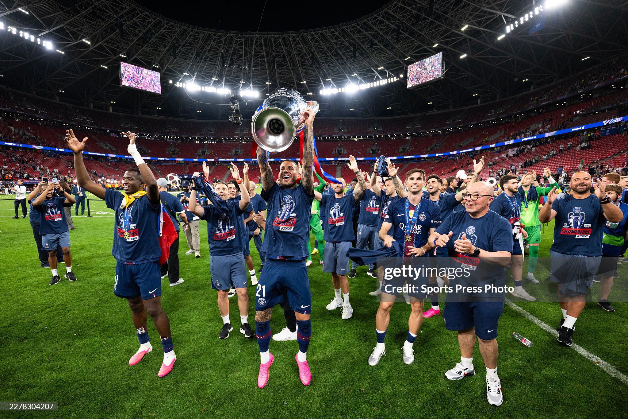 PSG bảo vệ danh hiệu với đội hình còn rất trẻ