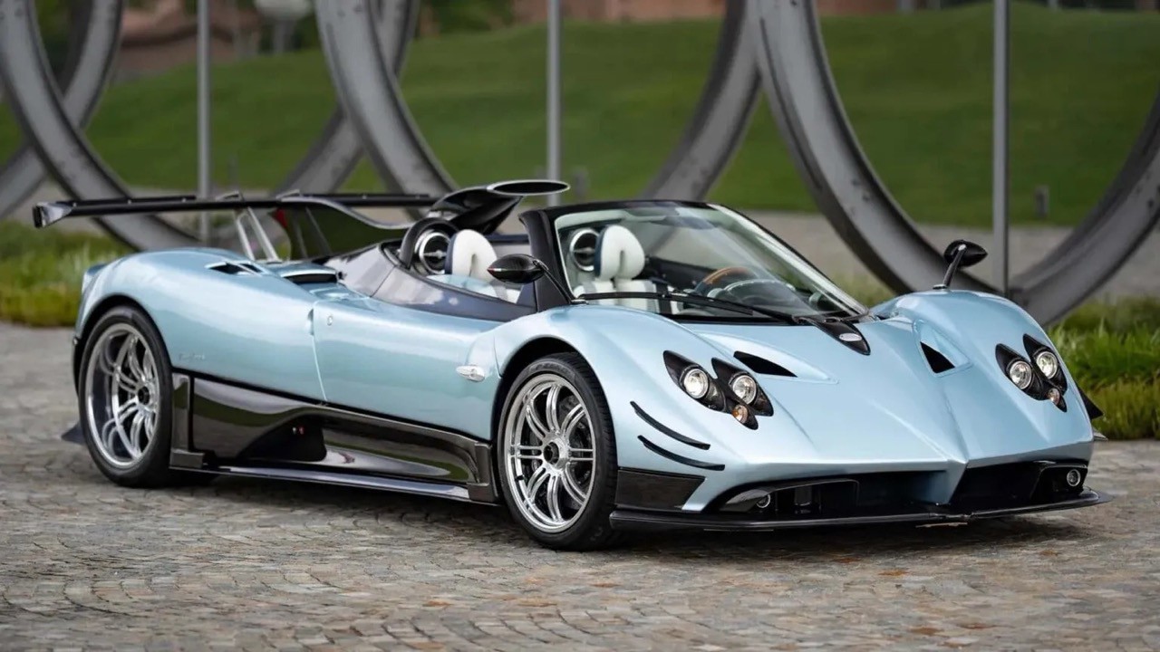 Pagani Zonda Cervino sở hữu diện mạo ấn tượng không kém gì vẻ bề ngoài.