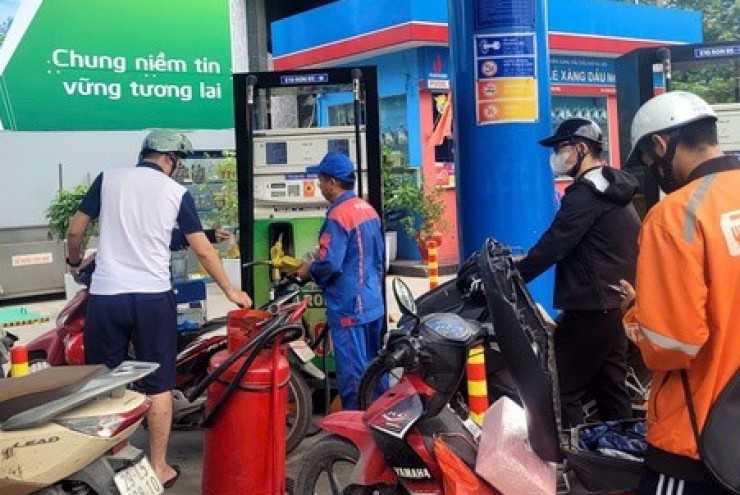 Chính thức bán xăng E10 toàn quốc