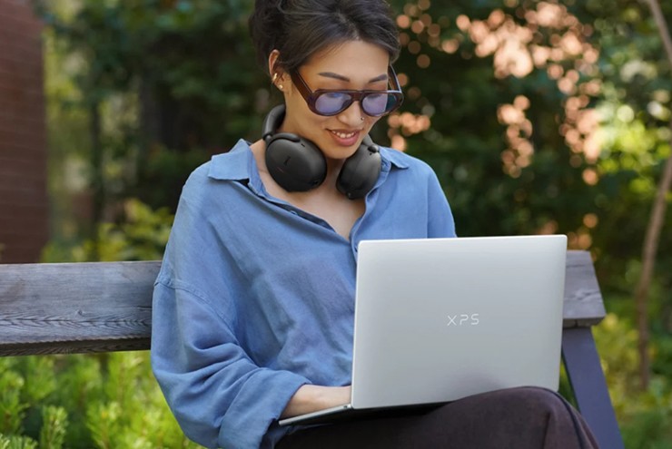 Dell hồi sinh XPS 13 với giá từ 699 USD, thách thức MacBook Neo - 1
