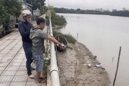 TPHCM: Đang uống cà phê thì bị công an ập vào bắt