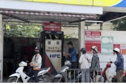 Xăng sinh học E10 bán toàn quốc, ở Hà Nội rất ít cửa hàng có xăng E5