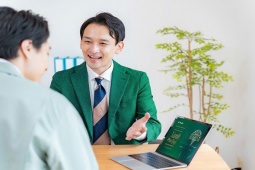 Vì sao nhân sự bất động sản, ngân hàng lâu năm… chuyển sang tư vấn bảo hiểm?