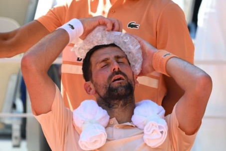 Djokovic và "ảo ảnh" Grand Slam thứ 25: Cái bẫy nhấn chìm nhà vua ở Paris