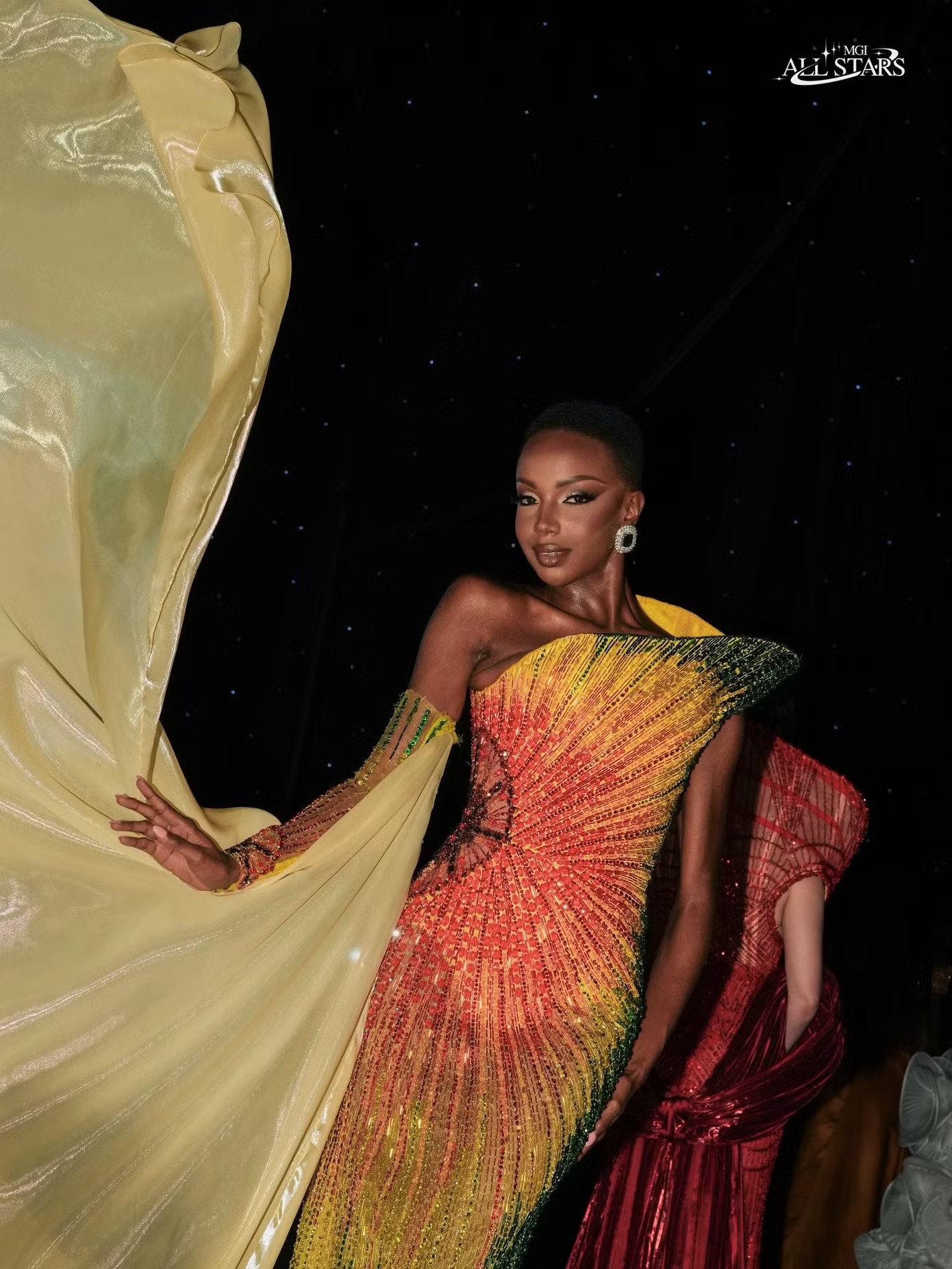 Người đẹp chia sẻ thêm: "Nhiều cô gái trẻ ở Ghana, châu Phi và nhiều nơi trên thế giới đã nói với tôi rằng việc tôi tự hào đại diện cho đất nước và màu da của mình đã giúp họ tự tin hơn. Với tôi, đó là phẩm chất quan trọng nhất của một nữ hoàng sắc đẹp: truyền cảm hứng để người khác tin vào chính mình".