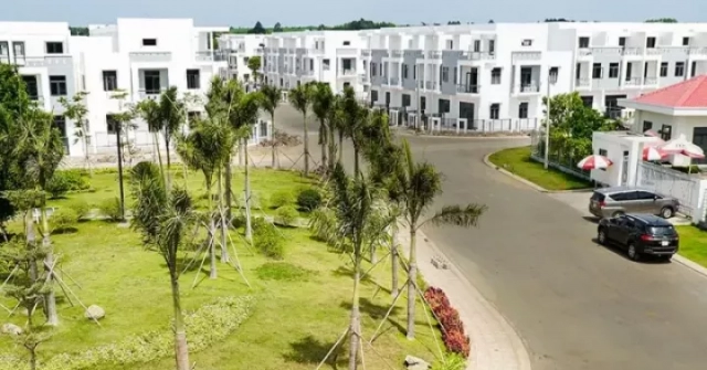 Ngân hàng thu giữ hơn ngàn sổ đỏ để xử lý nợ xấu