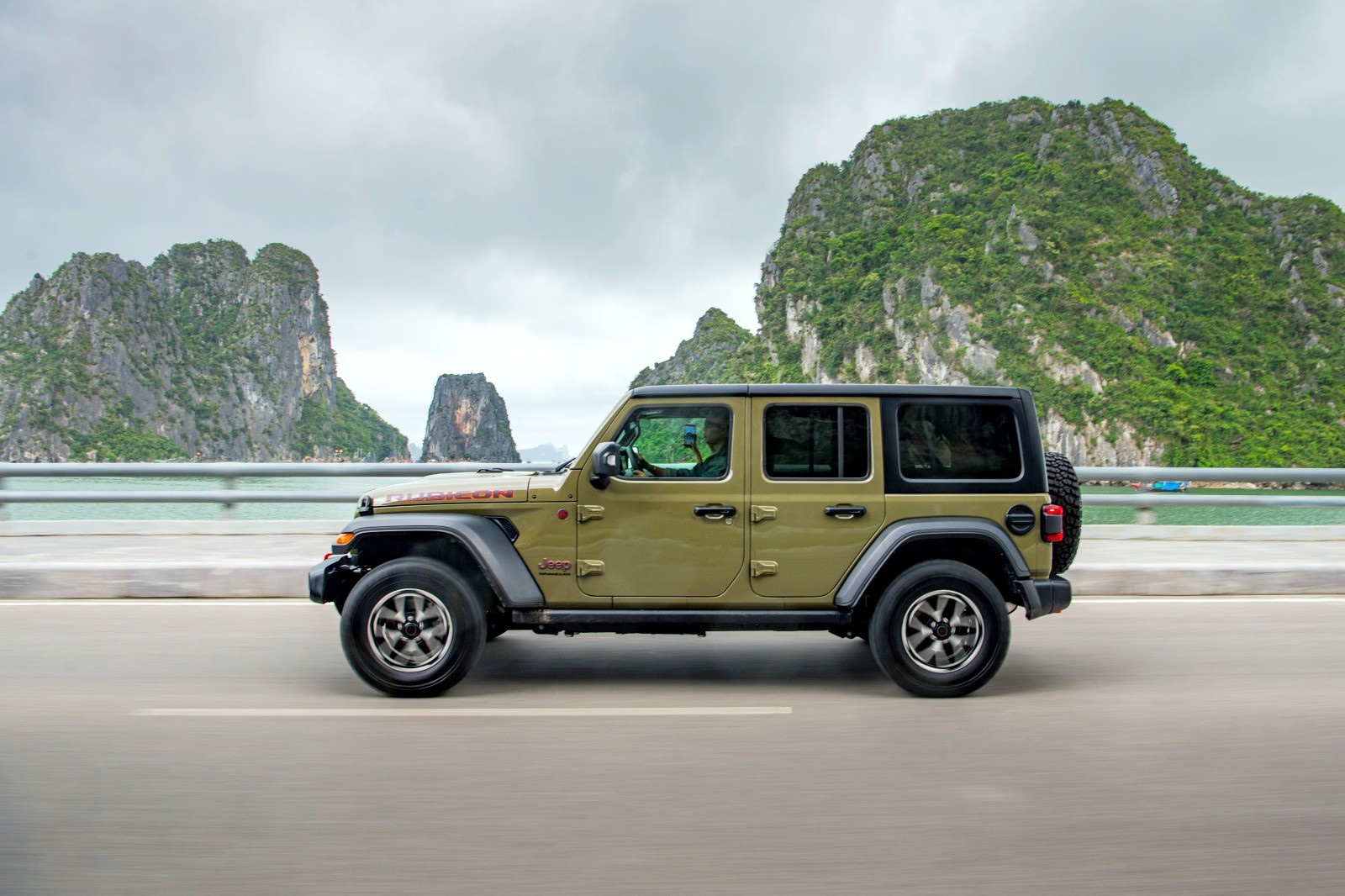 Jeep được phân phối chính hãng bởi Thaco Auto thông qua hệ thống Stellantis Brand House.