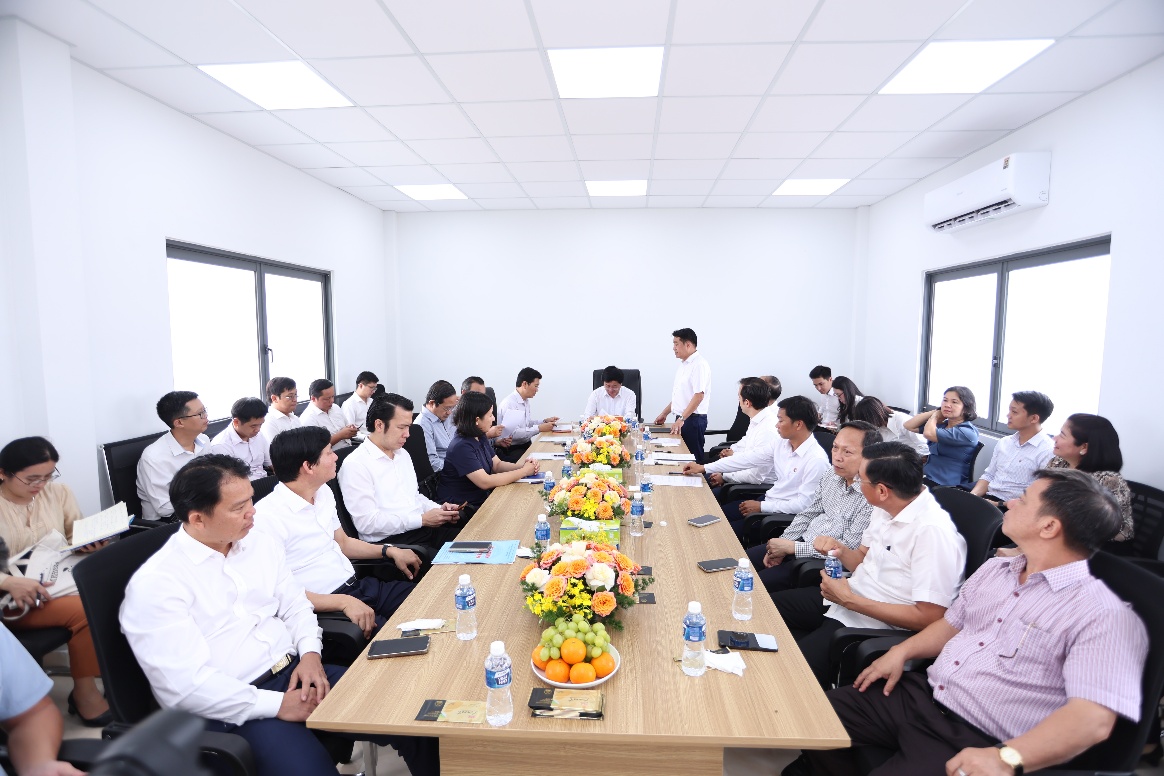 Toàn cảnh buổi làm việc của Đoàn công tác lãnh đạo tỉnh Tây Ninh tại Dự án DHN Tây Ninh 2.