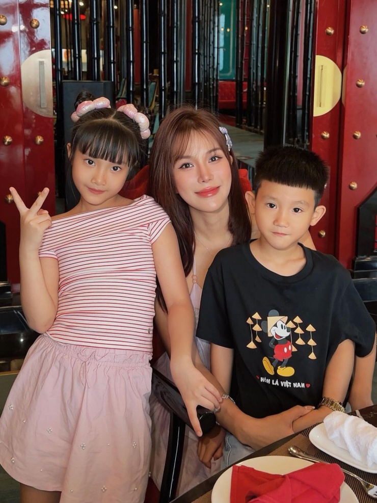 Ảnh sao 2/6: Chồng Ngô Thanh Vân gọi con gái là 'Huy Trần mini' - 4