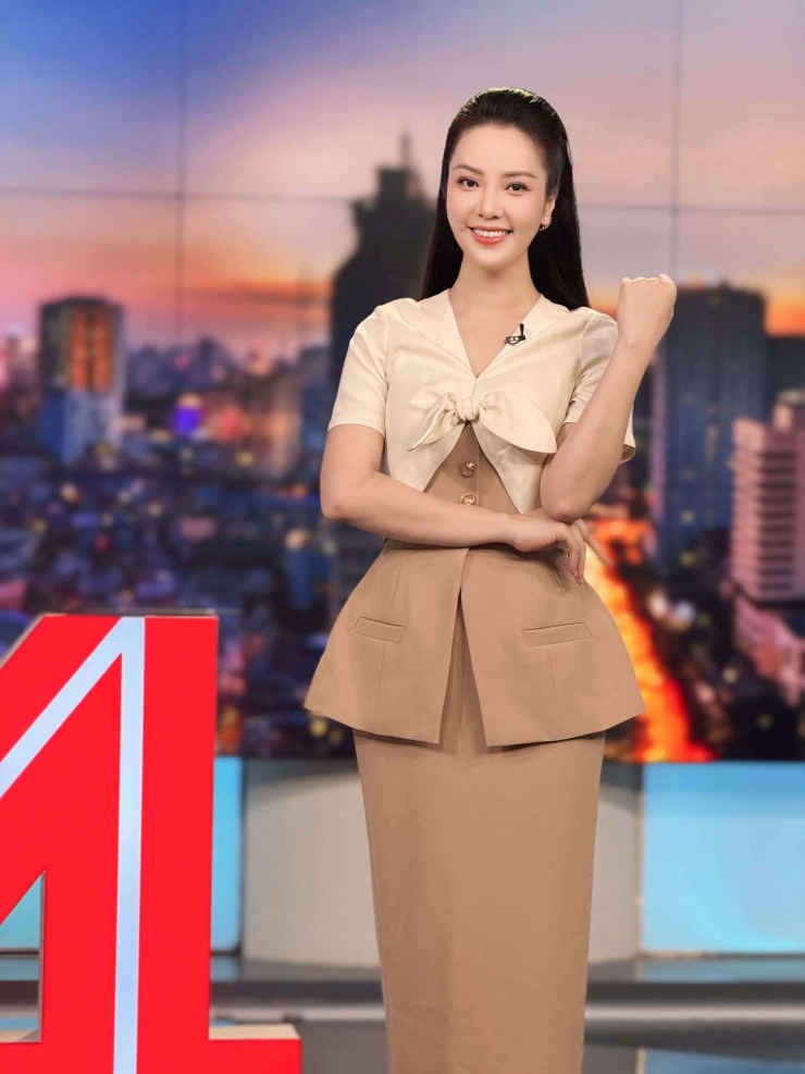 Loạt MC, BTV nổi tiếng của VTV ngậm ngùi nói lời chia tay bản tin Chuyển động 24h - 5
