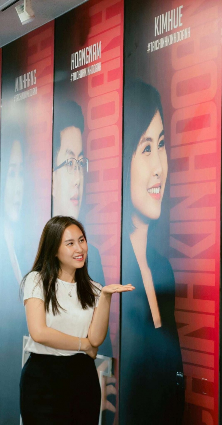 Loạt MC, BTV nổi tiếng của VTV ngậm ngùi nói lời chia tay bản tin Chuyển động 24h - 9