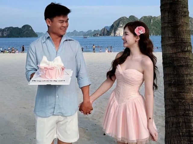 Hòa Minzy diện set đồ trăm triệu đồng đi du lịch cùng bạn trai