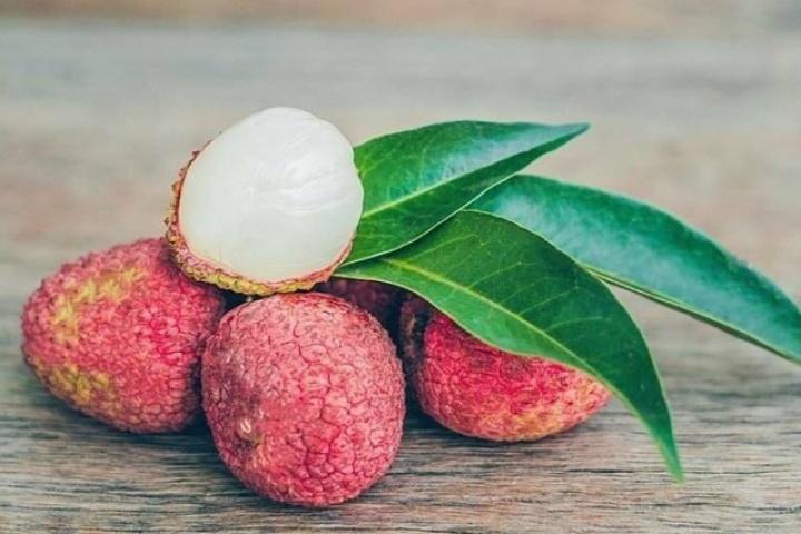 Chuyên gia dinh dưỡng chỉ ba điều cần tránh khi ăn vải thiều