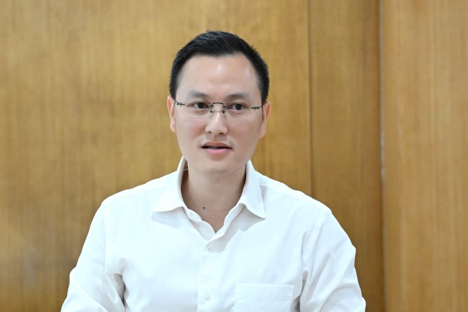Phó cục trưởng Viễn thông - Nguyễn Anh Cương, tại họp báo thường kỳ tháng 5 của Bộ Khoa học và Công nghệ, sáng 1/6. Ảnh: Trọng Đạt