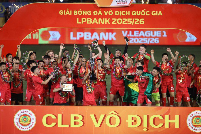 Công an Hà Nội cần thêm 1 điểm để phá kỷ lục V-League - 4