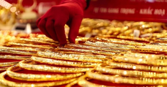 Cuối ngày 2-6, giá vàng, bạc bất ngờ tăng nhanh