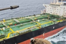 Nga cáo buộc Pháp và Anh là 'cướp biển" sau vụ bắt giữ tàu chở hàng Tagor