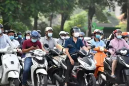 Hà Nội: Mức hỗ trợ 5 triệu đồng chuyển đổi xe xăng sang xe điện còn thấp