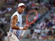 Sao Ý lập kỷ lục "hành xác" ở Roland Garros, Nadal - Djokovic cũng phải "ngả mũ"