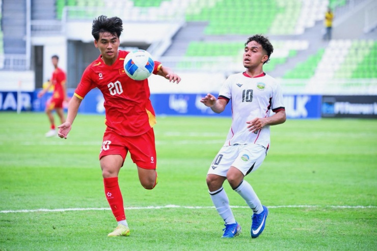 U19 Việt Nam có sự khởi đầu thuận lợi.