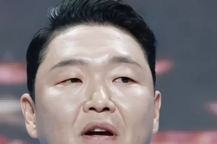 PSY bị điều tra