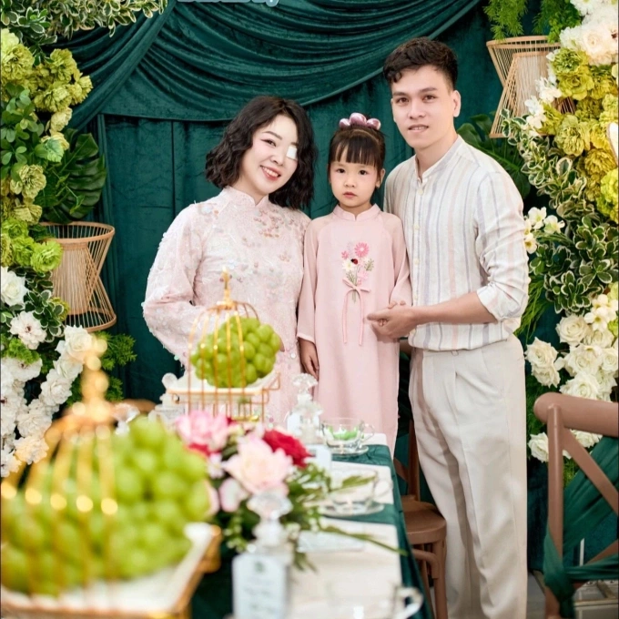 Trải qua biến cố, cô nói điều hạnh phúc là được sống một cuộc sống bình thường, được làm vợ, làm mẹ. Ảnh: NVCC