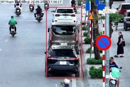 Công an Hà Nội thí điểm dùng UAV giám sát trật tự đô thị