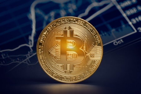 Bitcoin giảm cực mạnh sáng 3/6, thủng mốc 70.000 USDT