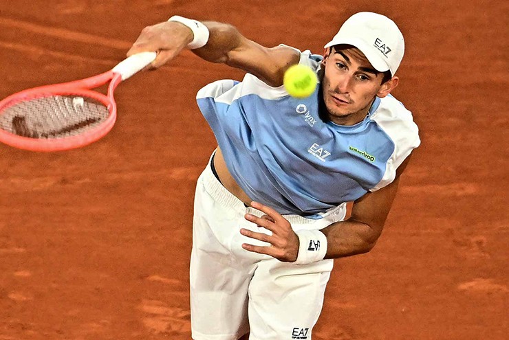 Video tennis Berrettini - Arnaldi: Thể hiện bản lĩnh, cú sốc chấn thương (Roland Garros)