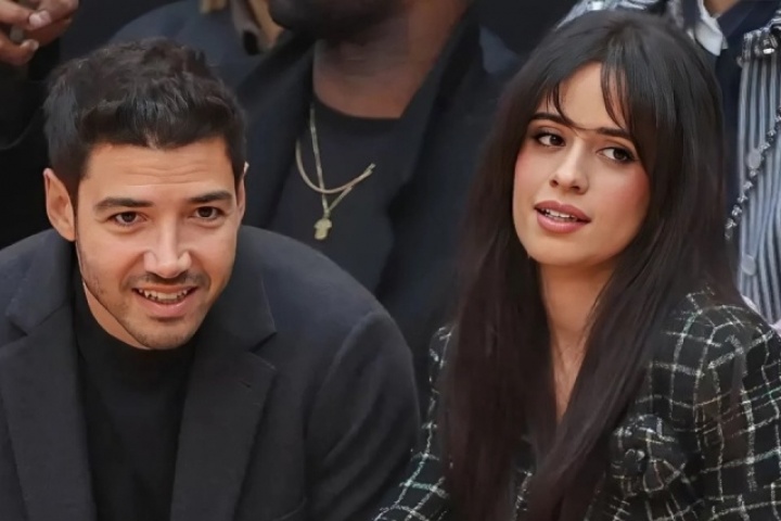 Camila Cabello chia tay bạn trai tỷ phú