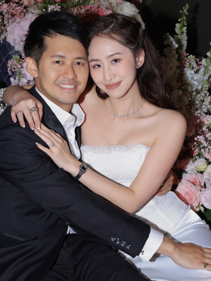 Amy bên vị hôn thê. Ảnh: IG