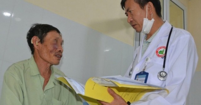 4 người nhập viện sau bữa cơm có nấm rừng