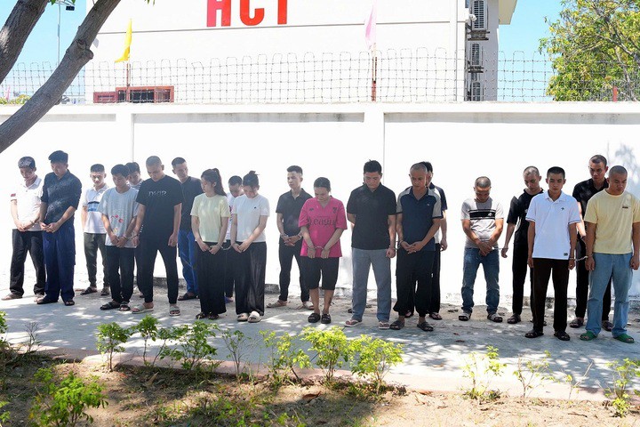 Các đối tượng bị bắt giữ