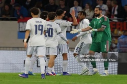 Video bóng đá Luxembourg - Italia: "Tý hon" suýt tạo cú sốc