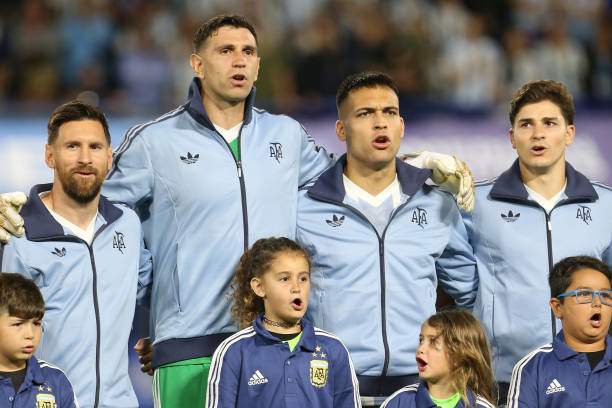 Từ trái sang: Messi, Emiliano Martinez, Lautaro Martinez và Julian Alvarez