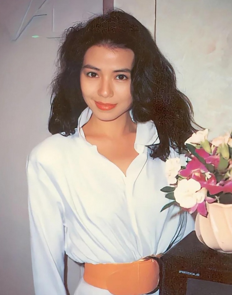 Chung Sở Hồng 'duyên dáng già đi' - 7