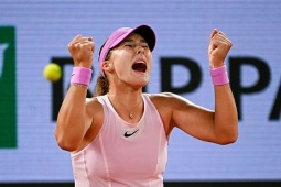Hấp dẫn Roland Garros: Andreeva đoạt vé chung kết, gặp hiện tượng hạng 114 thế giới