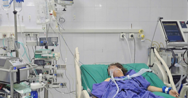 Ho sốt tưởng cảm cúm, vài ngày sau đã sốc nhiễm khuẩn, suy đa tạng vì nhiễm vi khuẩn cực nguy hiểm