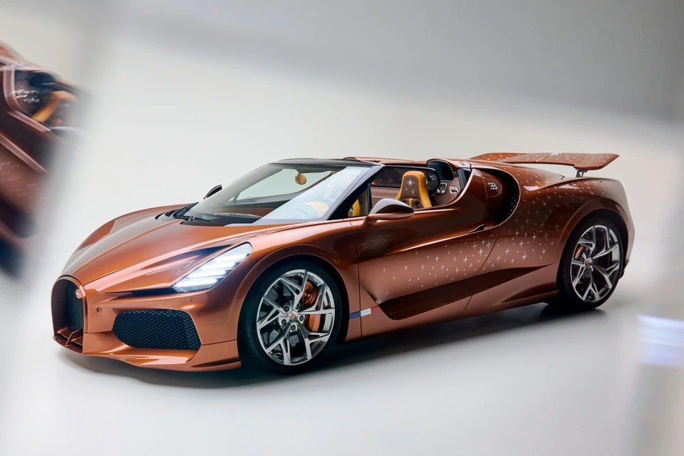 Bugatti W16 Mistral 'Le Retour du Jeune Prince' đặc biệt có thể vượt mốc 10 triệu USD.
